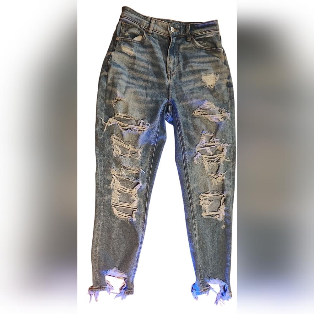 American Eagle Outfitters Shredded Distressed Mom Denim Blue Jeans Size 0 Short